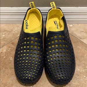 ccilu Lightweight Beach water Shoes